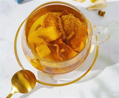 冬蟲夏草營(yíng)養(yǎng)酒的制作方法 冬蟲夏草怎么泡酒？